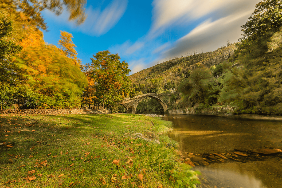 Ponte medieval de Alvoco das Várzeas