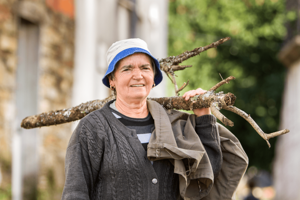 Resident of Cabeça, Seia