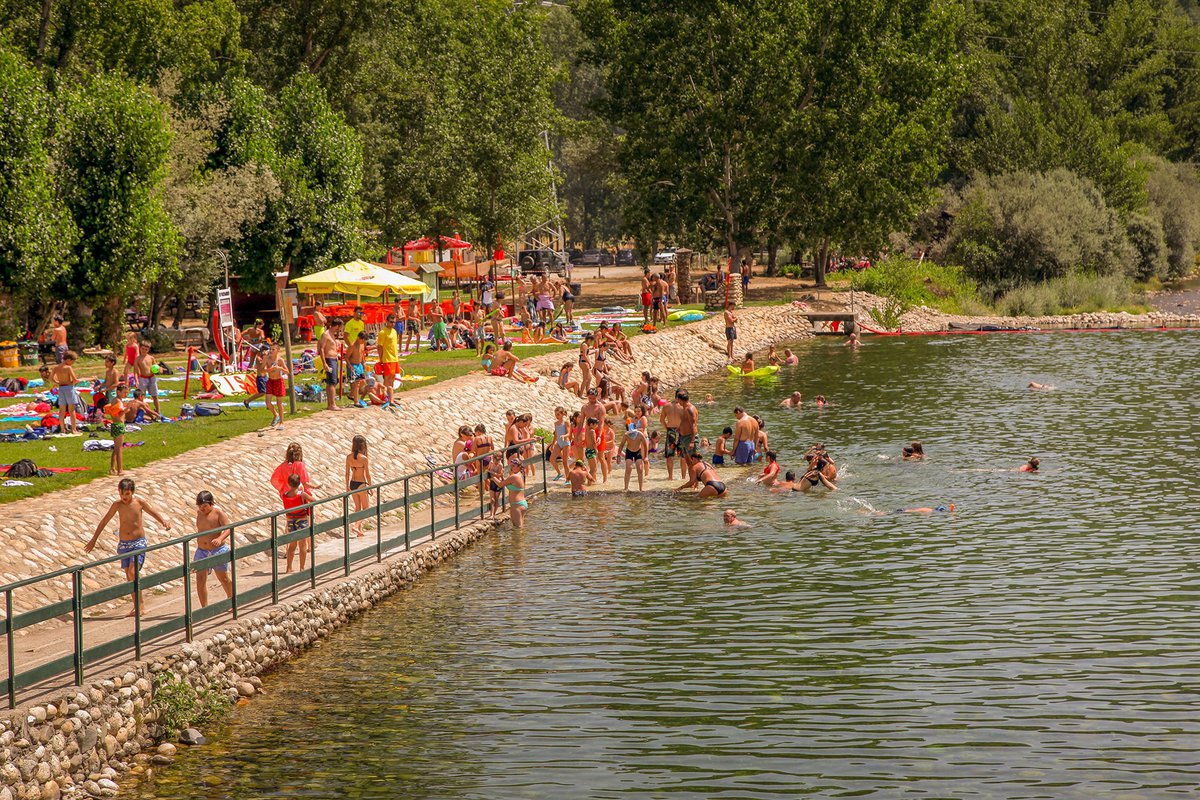 Praia fluvial de Valhelhas